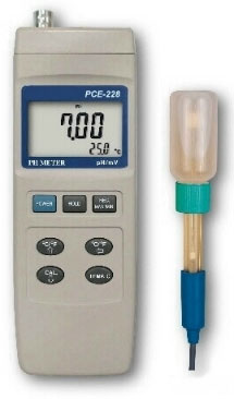 Il misuratore di pH PCE-228 � facile da usare.