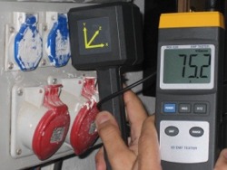 Misuratore di radiazione di campi magnetici per alta tensione.