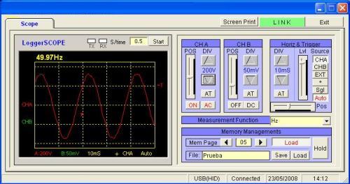 In questa immagine pu� osservarsi la misurazione della frequenza della rete elettrica che � di 50 Hz col software dell'oscilloscopio.