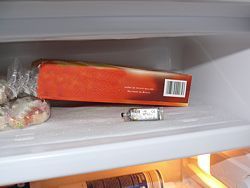 Questo modello di registratore di temperatura si pu� usare per controllare la refrigerazione di una camera.