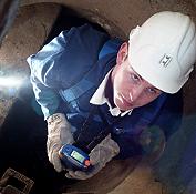 Misuratore di gas per ozono per perlustrare tunnel e canali sotterranei.