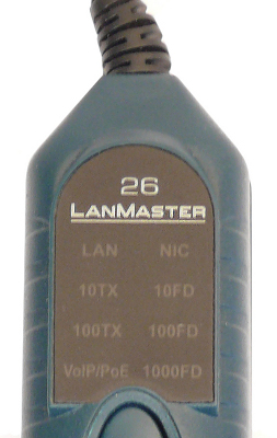 In questa immagine si può vedere il display del LanMaster 26. I seguenti simboli si illuminano secondo il tipo di segnale.
