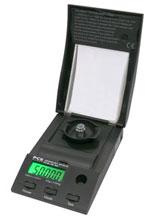 Minibilance mobili con un'alta precisione.