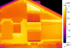 Immagine realizzata con camere termiche su di una casa