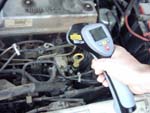 Realizzando una misura di temperatura di un motore coi regolatori di temperatura PCE-888.