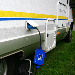 In questa immagine si può vedere il Easycount collegato a un caravan.