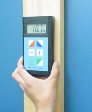 Uso del misuratore di umidit per materiali