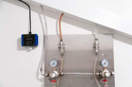 Rilevatore di gas della serie PCE-FGD nel controllo di un sistema di erogazione