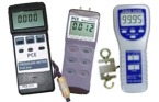 Visione generale dei strumenti di misura per pressione di gas o liquidi o l'energia di pressione in corpi o costruzioni.
